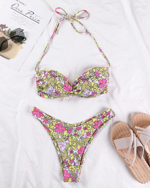Floral Strappy Bra With Panties Bikini Sets - Xmadstore