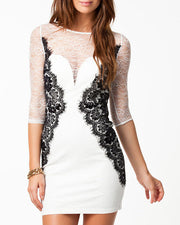 Elegant lace dress with three-quarter sleeves slim fit buttocks