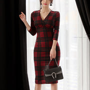 Fashionable temperament is thin bag hip v-neck plaid print long-sleeved dress