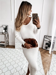 Fashionable and simple V-neck solid color long-sleeved knitted dress for women