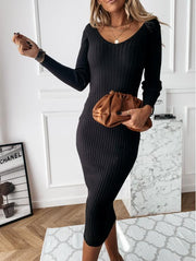 Fashionable and simple V-neck solid color long-sleeved knitted dress for women